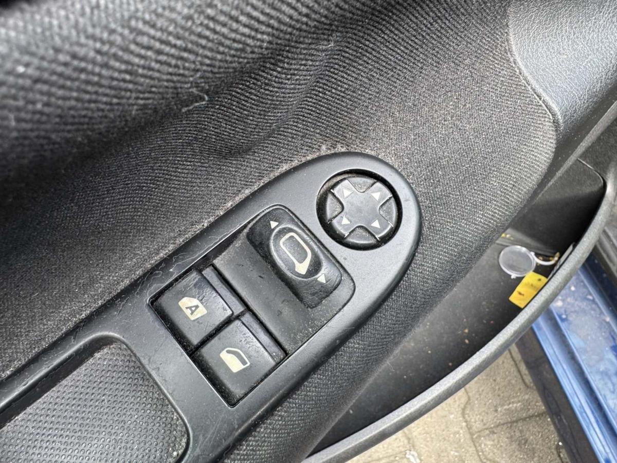 Peugeot 207SW original Au&szlig;enspiegel links elektrisch verstellbar KPL Montebello blau Bj.2009